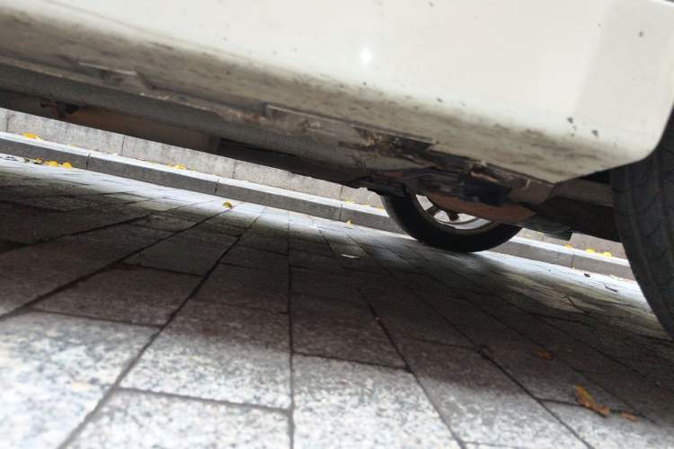 Used Geely Auto Emgrand GT 2015 1.8T Flagship Model Chassis Front Right