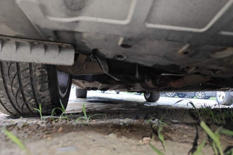 Used Geely Auto Emgrand GT 2015 2.4L Luxury Model Chassis Front Right