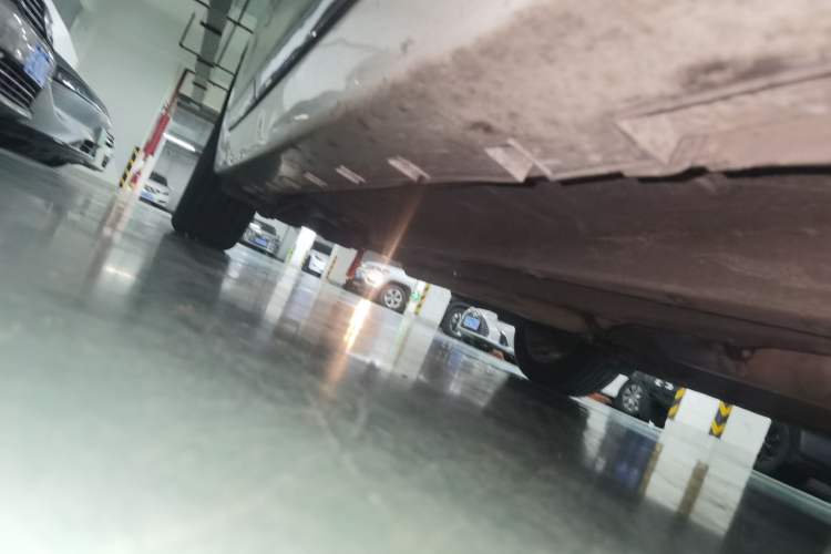 Used Geely Auto Emgrand GT 2015 2.4L Comfort Model Chassis Front Right