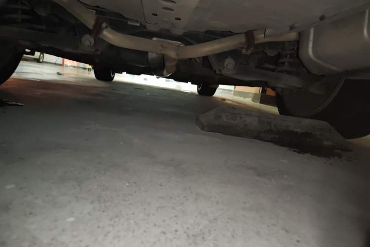 Used Geely Auto Emgrand GT 2015 1.8T Flagship Model Chassis Rear