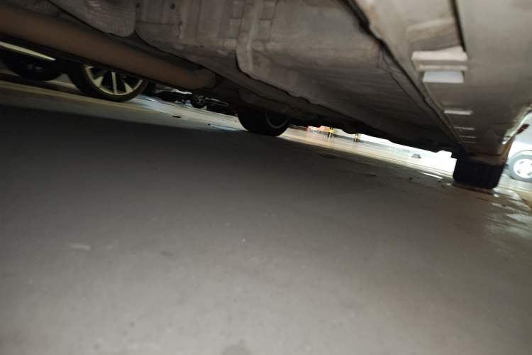 Used Geely Auto Emgrand GT 2015 1.8T Flagship Model Chassis Rear Right