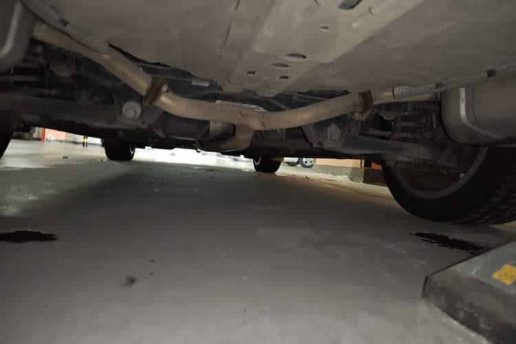 Used Geely Auto Emgrand GT 2015 1.8T Flagship Model Chassis Rear
