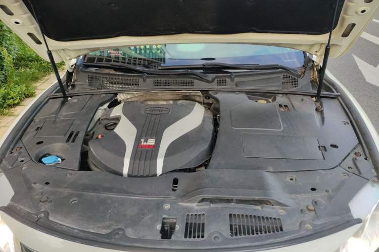 Used Geely Auto Emgrand GT 2015 1.8T Premium Model Engine Bay