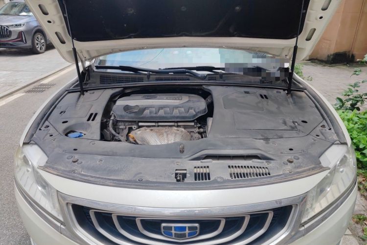 Used Geely Auto Emgrand GT 2015 2.4L Standard Edition Engine Bay