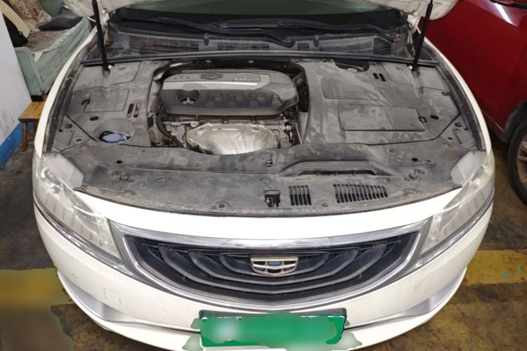Used Geely Auto Emgrand GT 2015 2.4L Luxury Model Engine Bay