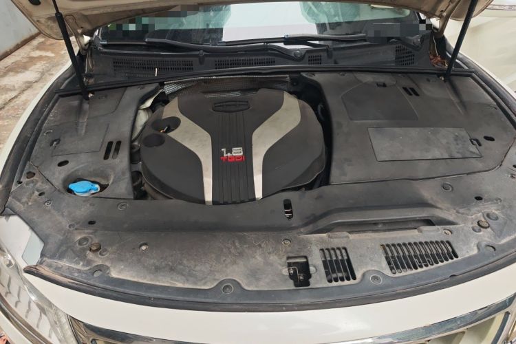 Used Geely Auto Emgrand GT 2015 1.8T Comfort Model Engine Bay