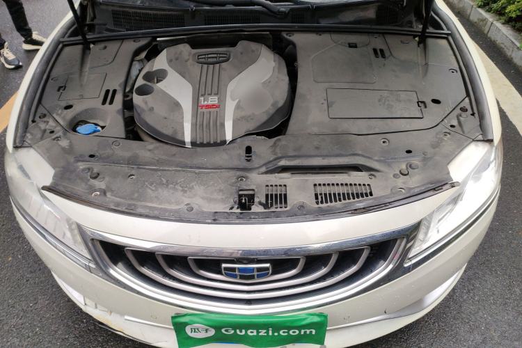 Used Geely Auto Emgrand GT 2015 1.8T Flagship Model Engine Bay