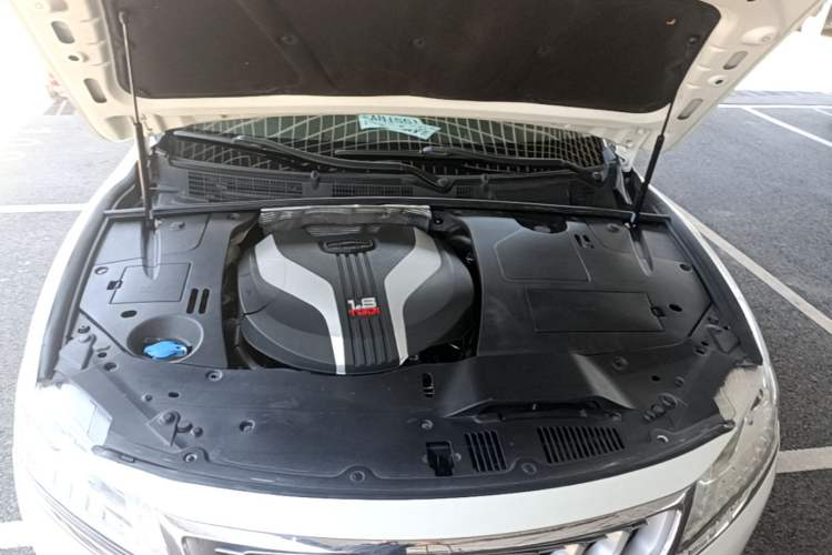 Used Geely Auto Emgrand GT 2015 1.8T Standard Model Engine Bay