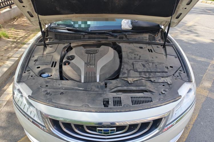 Used Geely Auto Emgrand GT 2015 1.8T Flagship Model Engine Bay