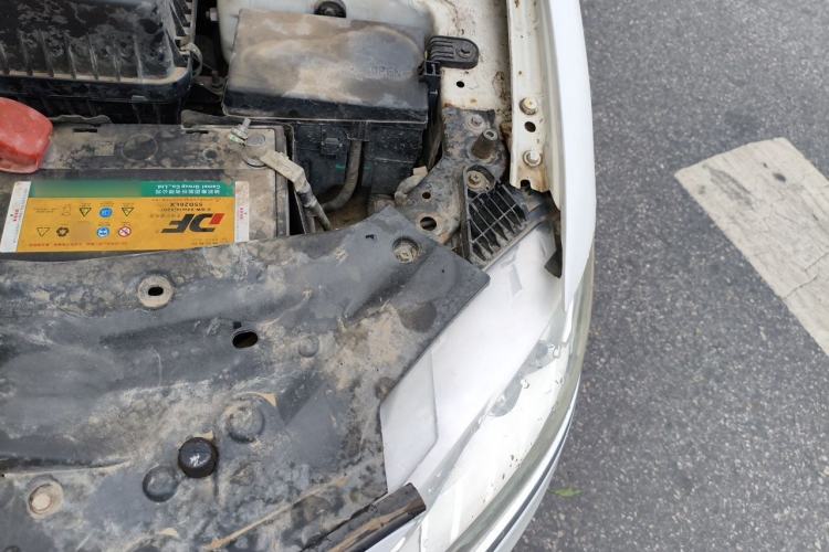 Used Geely Auto Emgrand GT 2015 2.4L Comfort Model Engine Bay Left