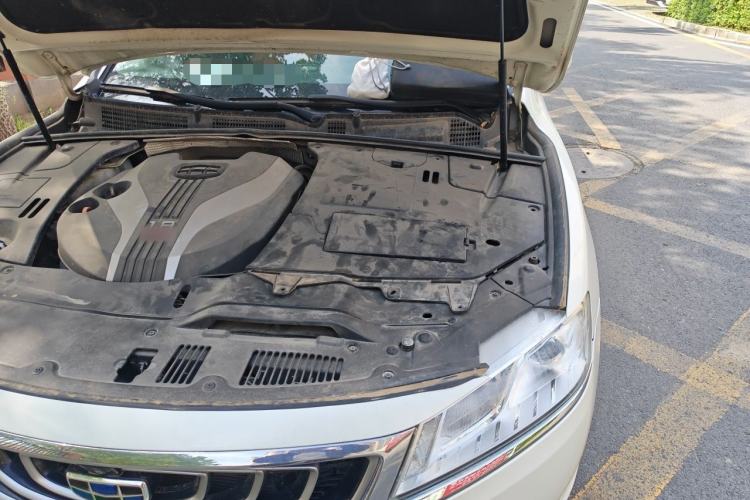 Used Geely Auto Emgrand GT 2015 1.8T Flagship Model Engine Bay Left