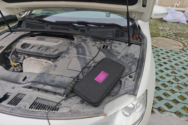 Used Geely Auto Emgrand GT 2015 2.4L Comfort Model Engine Bay Left