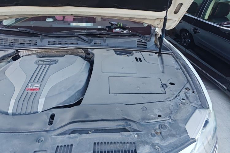 Used Geely Auto Emgrand GT 2015 1.8T Premium Model Engine Bay Left