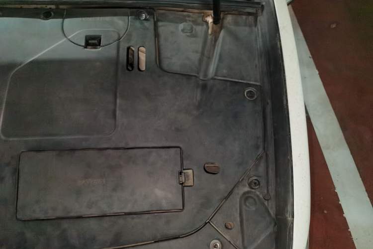 Used Geely Auto Emgrand GT 2015 1.8T Premium Model Engine Bay Left