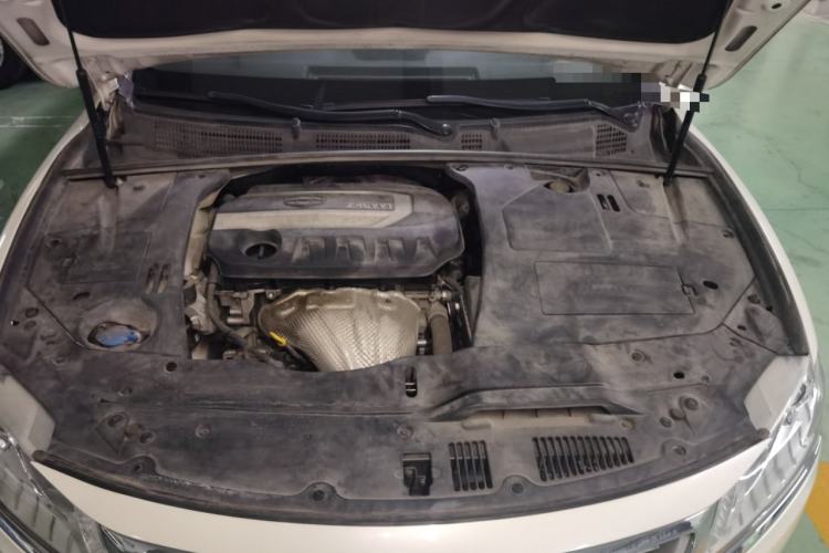 Used Geely Auto Emgrand GT 2015 2.4L Comfort Model Engine Bay