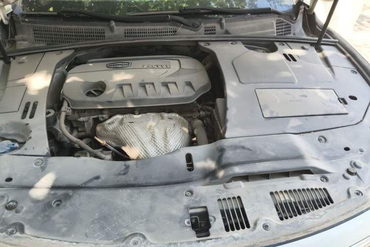 Used Geely Auto Emgrand GT 2015 2.4L Comfort Model Engine Bay