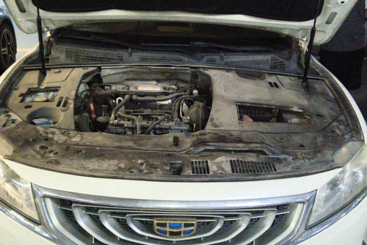Used Geely Auto Emgrand GT 2015 1.8T Premium Model Engine Bay