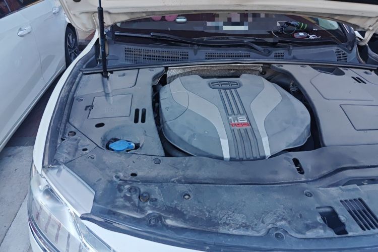 Used Geely Auto Emgrand GT 2015 1.8T Premium Model Engine Bay Right