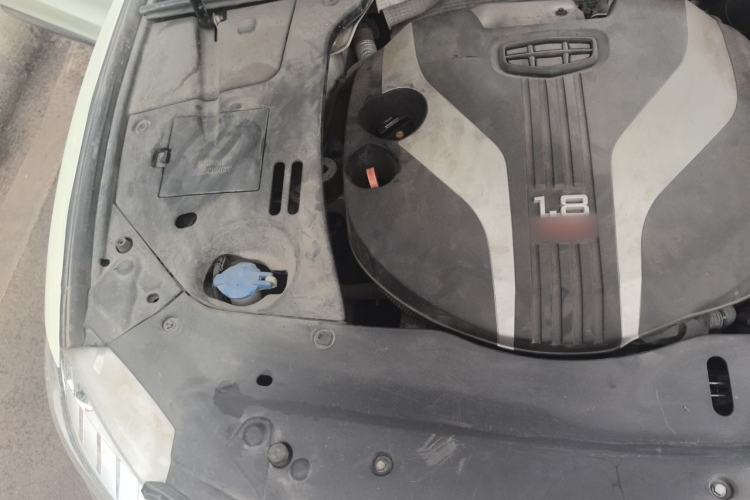 Used Geely Auto Emgrand GT 2015 1.8T Premium Model Engine Bay Right