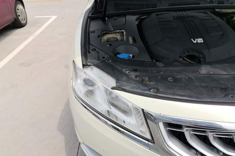 Used Geely Auto Emgrand GT 2015 3.5L Flagship Edition Engine Bay Right
