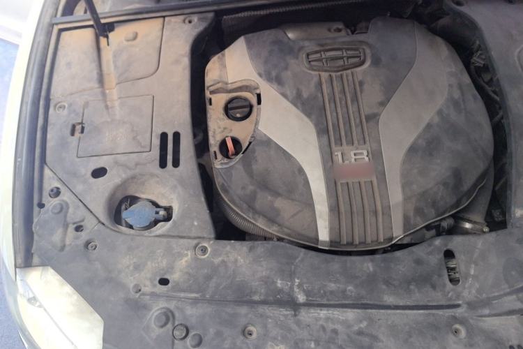 Used Geely Auto Emgrand GT 2015 1.8T Premium Model Engine Bay Right