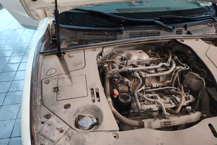 Used Geely Auto Emgrand GT 2015 1.8T Luxury Model Engine Bay Right