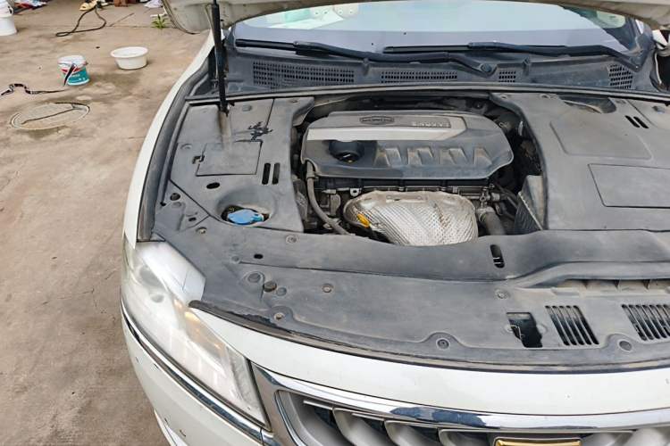 Used Geely Auto Emgrand GT 2015 2.4L Comfort Model Engine Bay Right