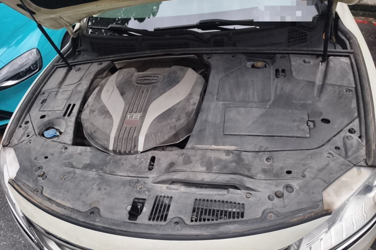 Used Geely Auto Emgrand GT 2015 1.8T Premium Model Engine Bay