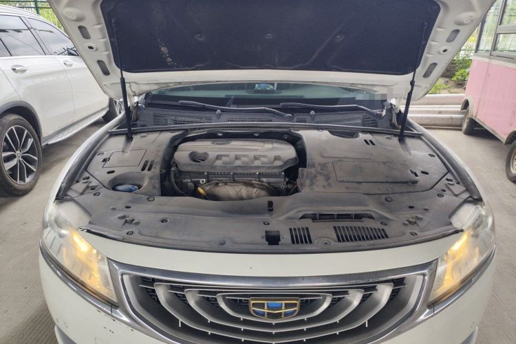Used Geely Auto Emgrand GT 2015 2.4L Comfort Model Engine Bay