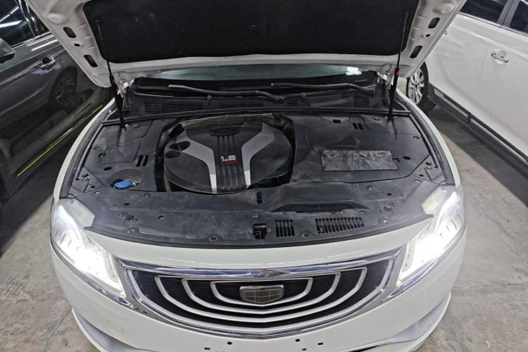 Used Geely Auto Emgrand GT 2015 1.8T Premium Model Engine Bay