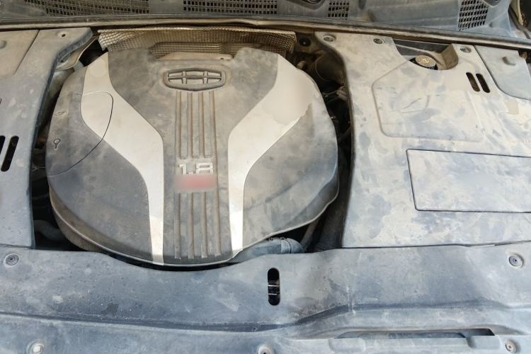 Used Geely Auto Emgrand GT 2015 1.8T Flagship Model Engine Bay