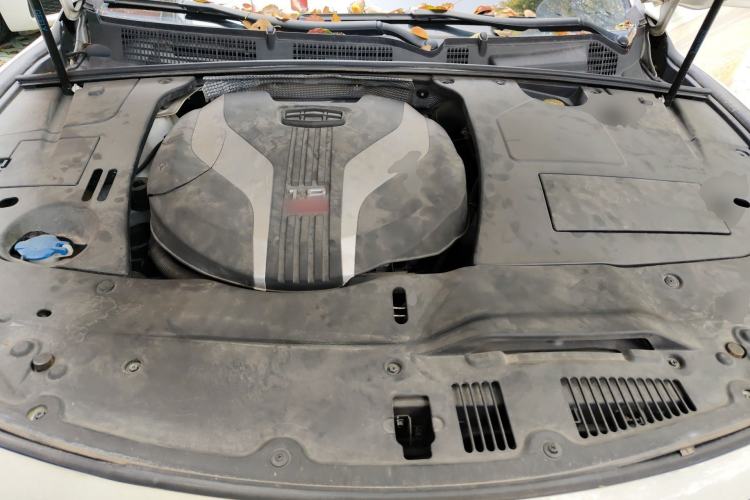 Used Geely Auto Emgrand GT 2015 1.8T Flagship Model Engine Bay