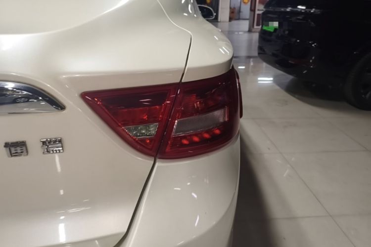 Used Geely Auto Emgrand GT 2015 1.8T Premium Model Exterior 3