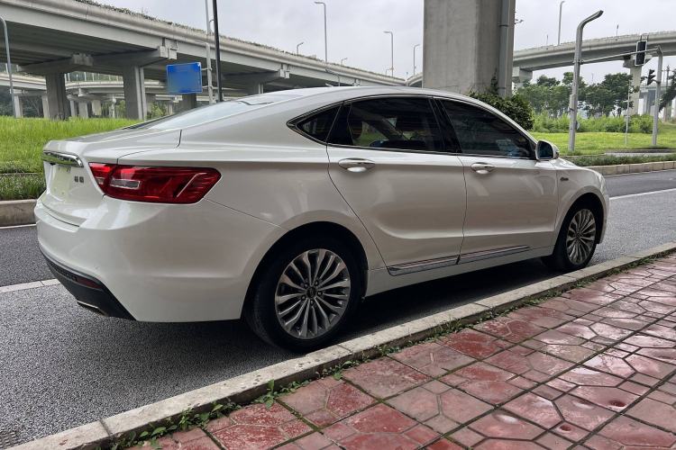 Used Geely Auto Emgrand GT 2015 1.8T Premium Model Exterior 3