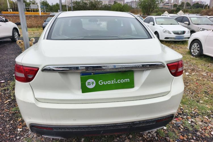 Used Geely Auto Emgrand GT 2015 2.4L Comfort Model Exterior 5