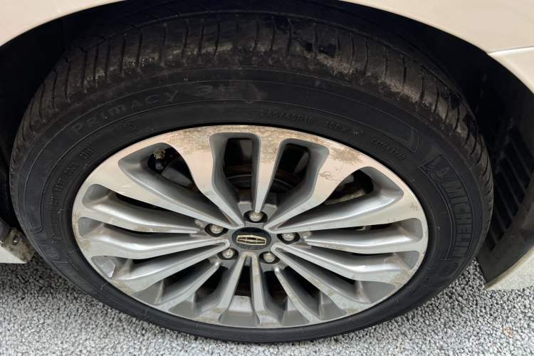 Used Geely Auto Emgrand GT 2015 1.8T Premium Model Exterior 6
