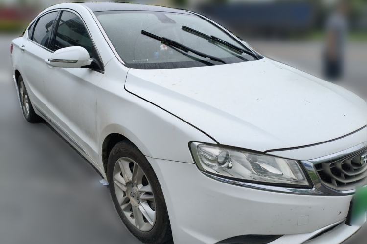 Used Geely Auto Emgrand GT 2015 2.4L Comfort Model Front Right 45 Deg