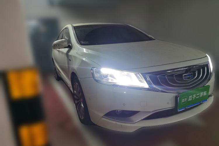 Used Geely Auto Emgrand GT 2015 1.8T Premium Model Front Right 45 Deg