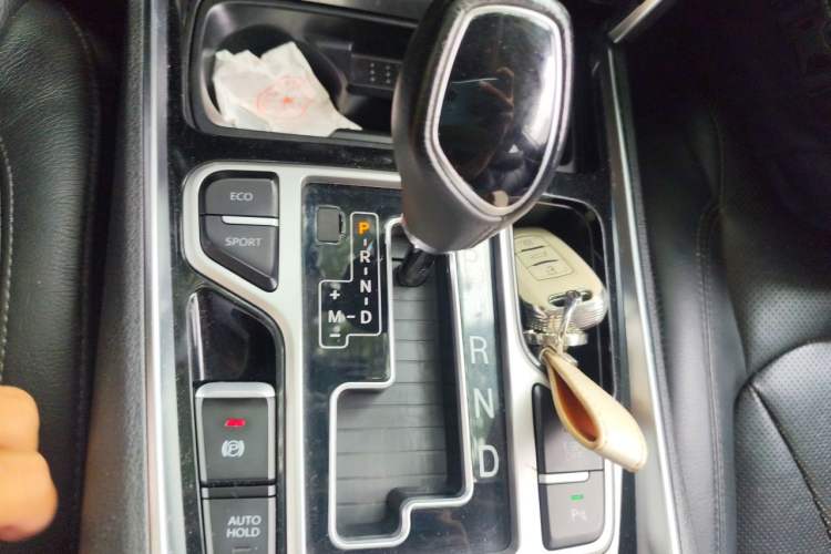 Used Geely Auto Emgrand GT 2015 1.8T Premium Model Gear Lever