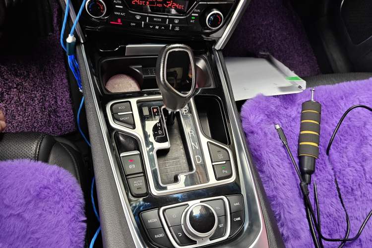 Used Geely Auto Emgrand GT 2015 1.8T Flagship Model Gear Lever