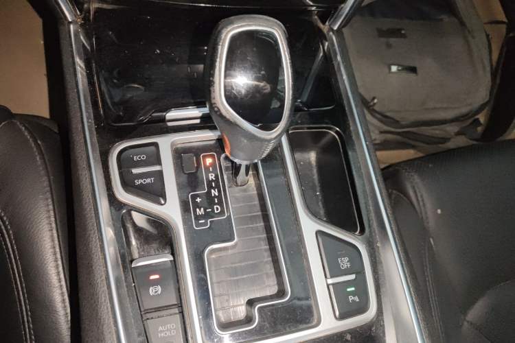 Used Geely Auto Emgrand GT 2015 2.4L Comfort Model Gear Lever
