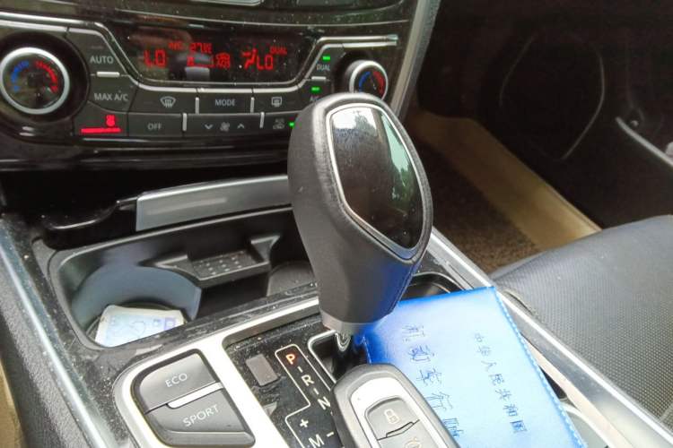 Used Geely Auto Emgrand GT 2015 1.8T Premium Model Gear Lever