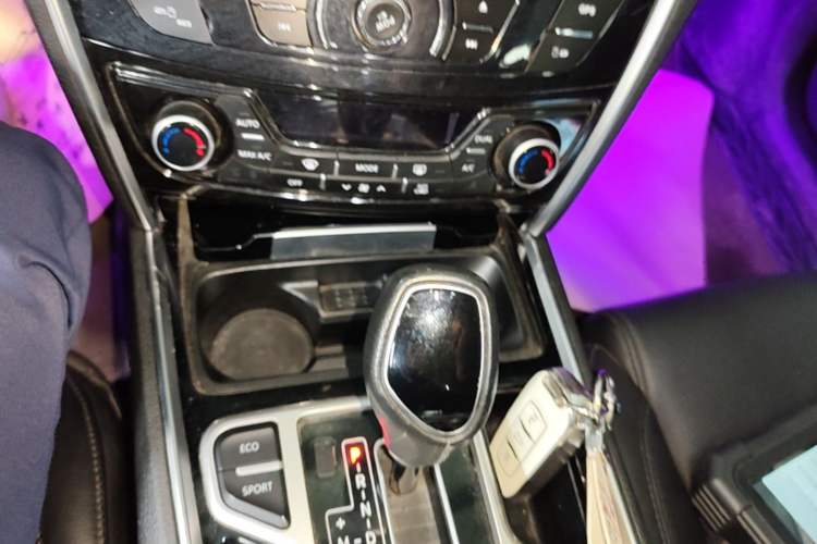 Used Geely Auto Emgrand GT 2015 2.4L Luxury Model Gear Lever