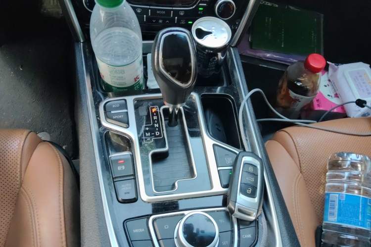 Used Geely Auto Emgrand GT 2015 1.8T Flagship Model Gear Lever