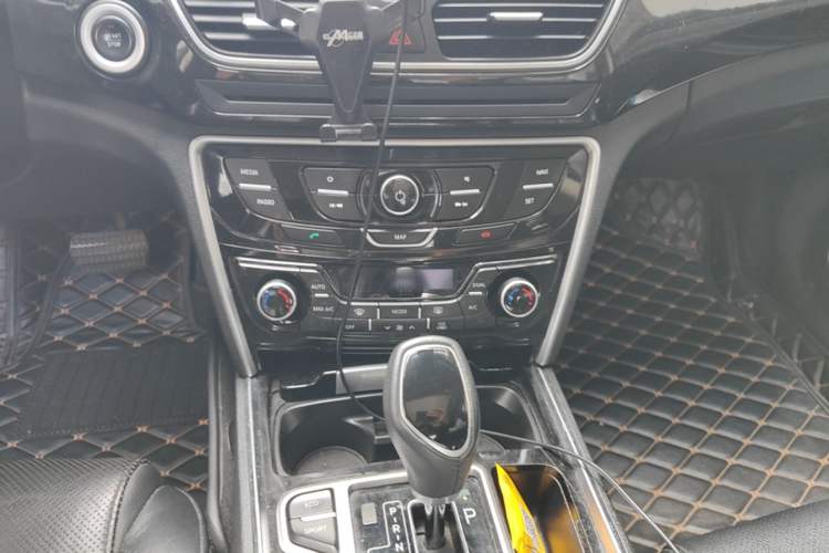 Used Geely Auto Emgrand GT 2015 1.8T Comfort Model Gear Lever