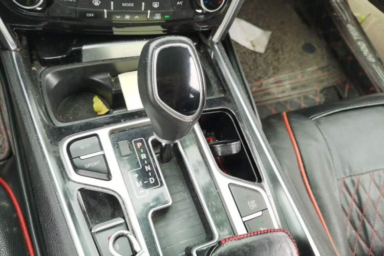 Used Geely Auto Emgrand GT 2015 1.8T Flagship Model Gear Lever