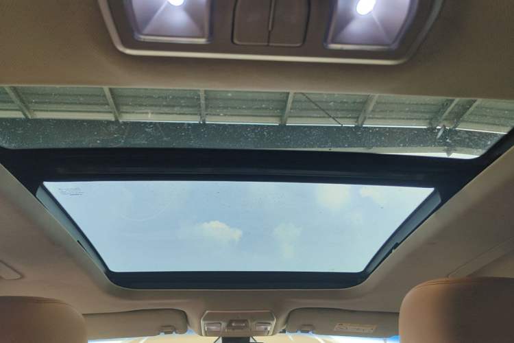 Used Geely Auto Emgrand GT 2015 1.8T Flagship Model Headliner