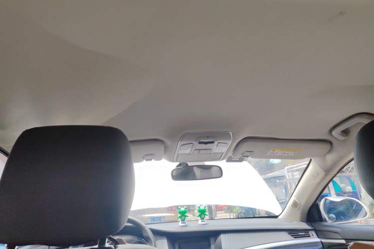 Used Geely Auto Emgrand GT 2015 2.4L Standard Edition Headliner