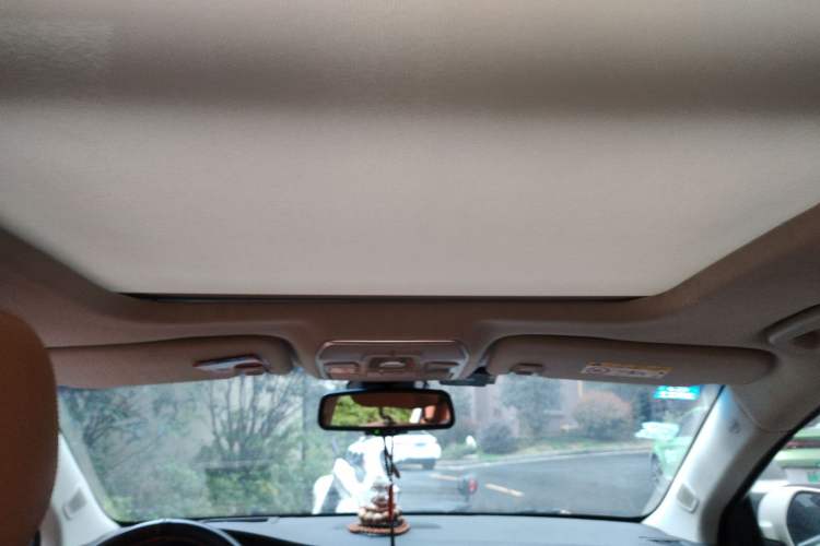 Used Geely Auto Emgrand GT 2015 1.8T Flagship Model Headliner