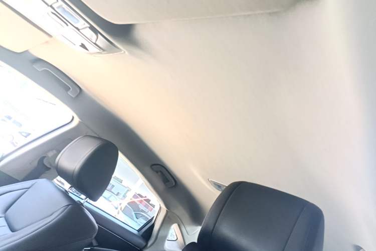 Used Geely Auto Emgrand GT 2015 1.8T Standard Model Headliner